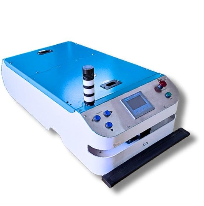 AMR de plataforma con carga superior de Robomania, vista en detalle